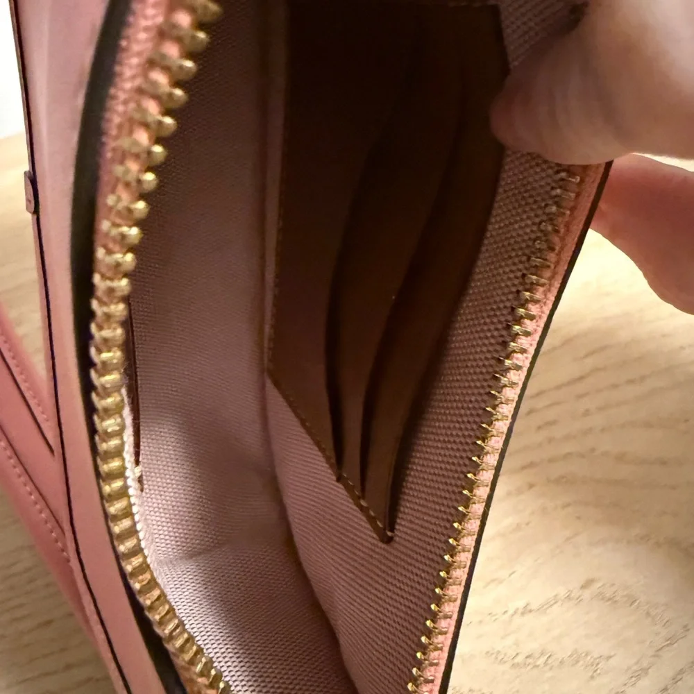 Candy Pink Coach swinger bag 20 - Picture 6 of 8